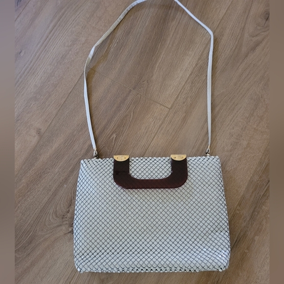 Vintage 1960's‎ Cream Metal Mesh Satchel Shoulder Bag Brown Lucite Handles - Picture 4 of 5